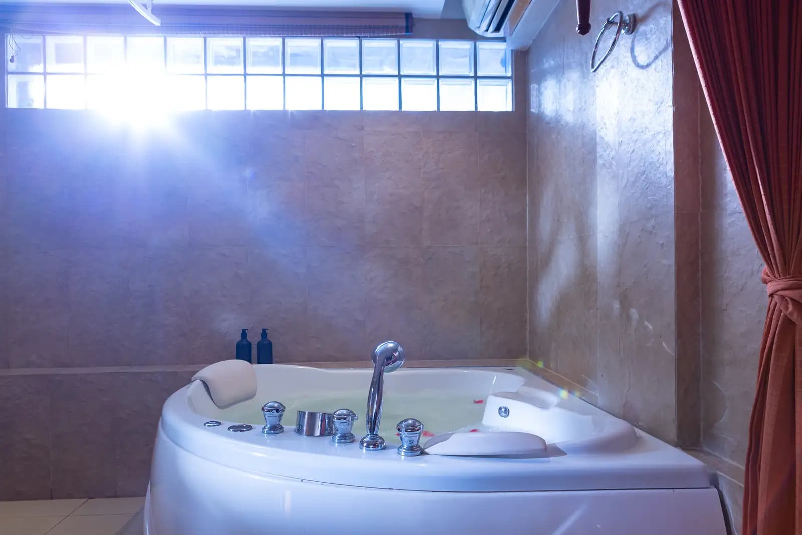 Massage & Treatments at Lumaya